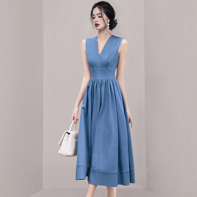 CM-DY076048 Women Elegant European Style V-Neck Sleeveless Long Dress - Blue