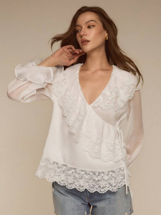 CM-TS594525 Women Elegant Seoul Style Solid Color Minimalist Lace Patchwork Long Sleeve Top - White