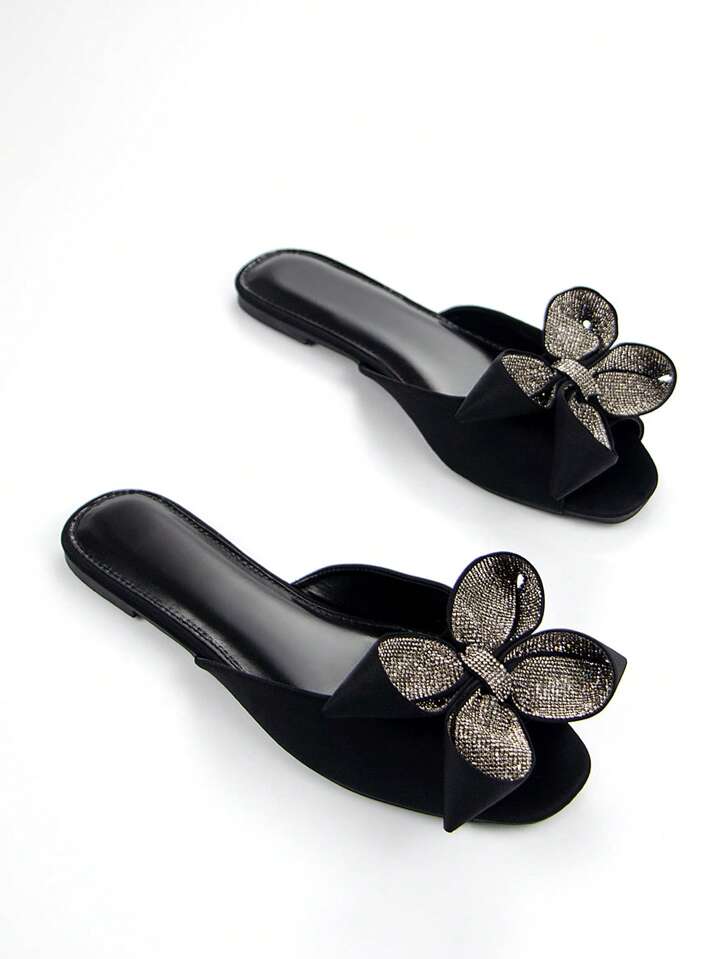 CM-SHS999479 Women Trendy Seoul Style 3D Rhinestone Floral Bow Decor Square Toe Mule Sandals - Black