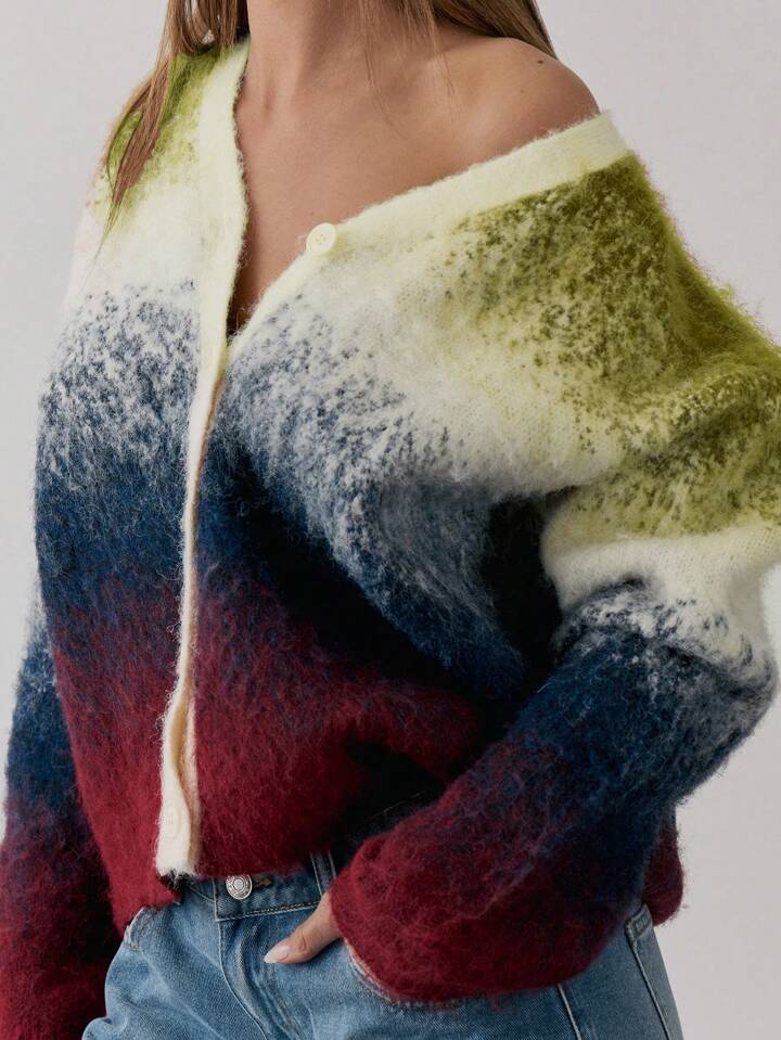 CM-CS960755 Women Casual Seoul Style Button Up V-Neck Gradient Knit Oversized Cardigan