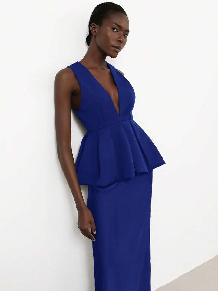 CM-TS892999 Women Elegant Seoul Style Deep V-NeckSleeveless Ruffle Hem Design Blouse - Royal Blue