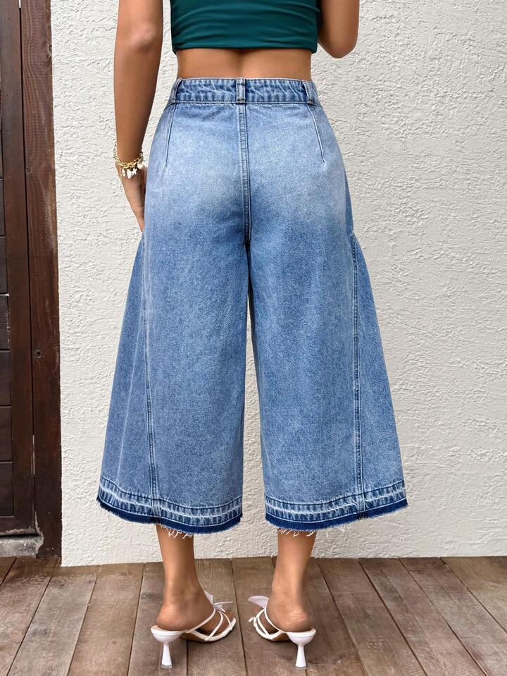CM-BS968420 Women Casual Seoul Style Light Wash Pocketed Button Fly Wide Leg 7/8 Length Jeans