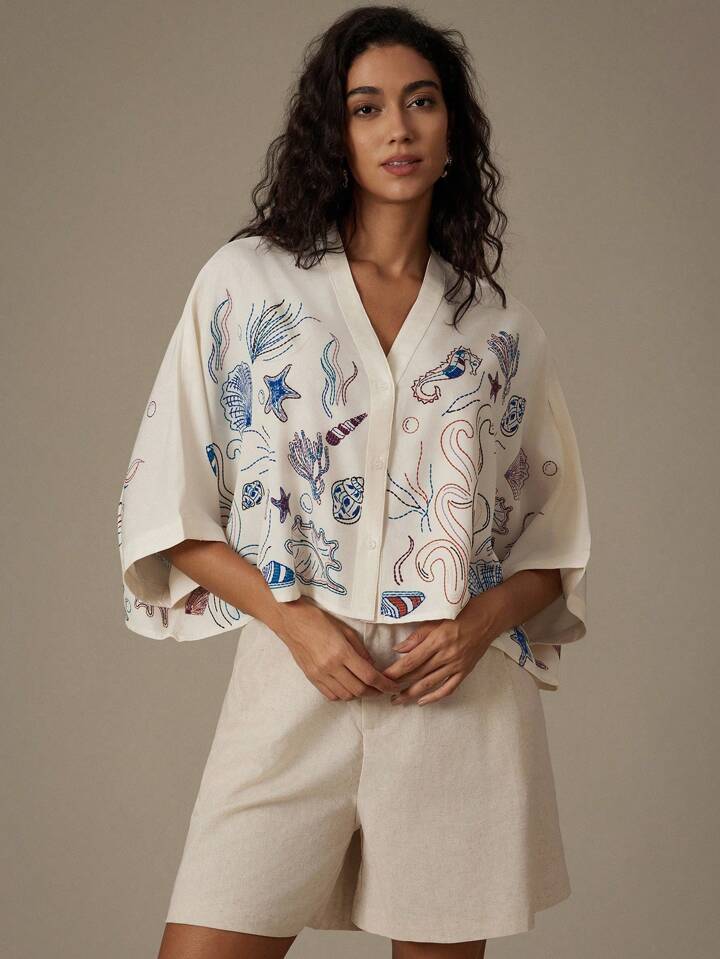 CM-TS906500 Women Trendy Bohemian Style Random Print Batwing Sleeve Cropped Blouse - Beige
