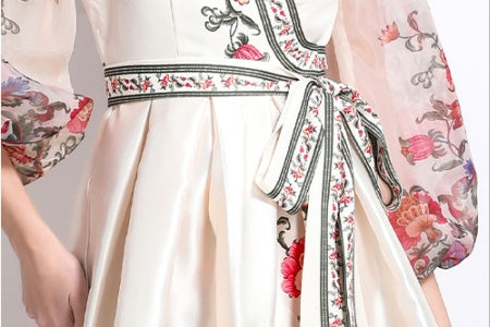 CM-DY032090 Women Elegant European Style Floral Print V-Neck Long Sleeve Satin Long Dress - Apricot