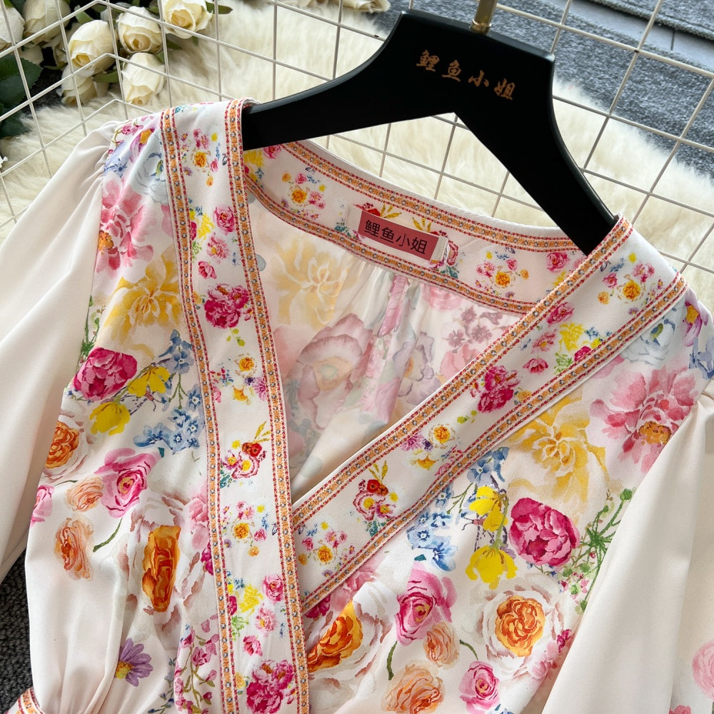 CM-DY035685 Women Elegant European Style V-Neck Long Sleeve Pinched Waist Mid-Length Dress