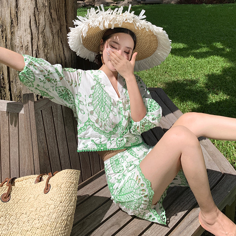 CM-SY036651 Women Trendy Bohemian Style Floral Embroidery Half Sleeve Top With Short Pants - Set