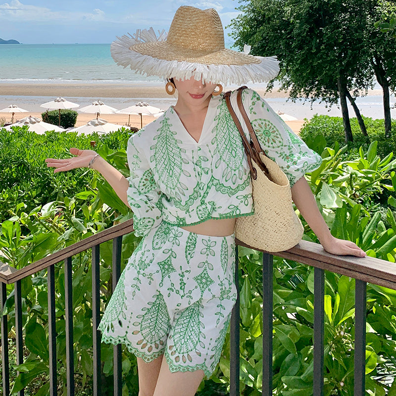 CM-SY036651 Women Trendy Bohemian Style Floral Embroidery Half Sleeve Top With Short Pants - Set