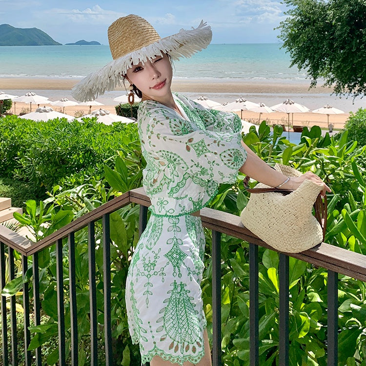 CM-SY036651 Women Trendy Bohemian Style Floral Embroidery Half Sleeve Top With Short Pants - Set