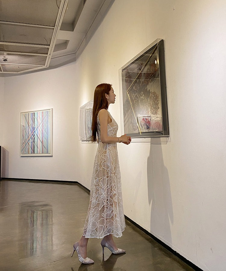 CM-DY041061 Women Elegant Seoul Style Embroidery Round Neck Sleeveless Long Dress - White