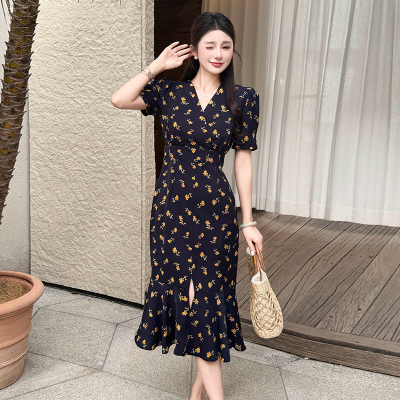 CM-DY045660 Women Casual Seoul Style V-Neck Short Sleeve Floral All-Over Print Mid-Length Dress - Navy Blue