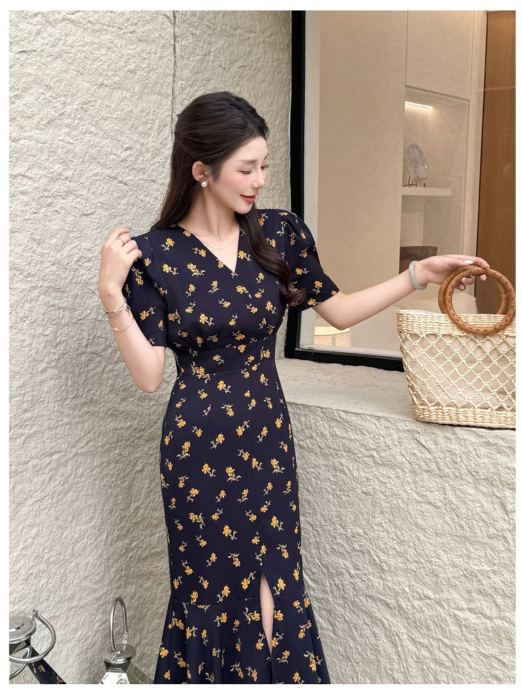 CM-DY045660 Women Casual Seoul Style V-Neck Short Sleeve Floral All-Over Print Mid-Length Dress - Navy Blue