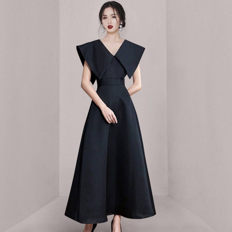 CM-DY047155 Women Elegant European Style V-Neck Sleeveless Medium Waist Mid-Length Dress - Black
