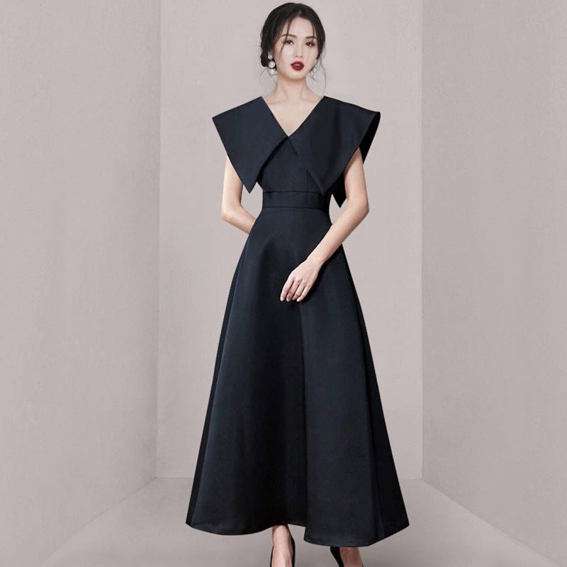 CM-DY047155 Women Elegant European Style V-Neck Sleeveless Medium Waist Mid-Length Dress - Black