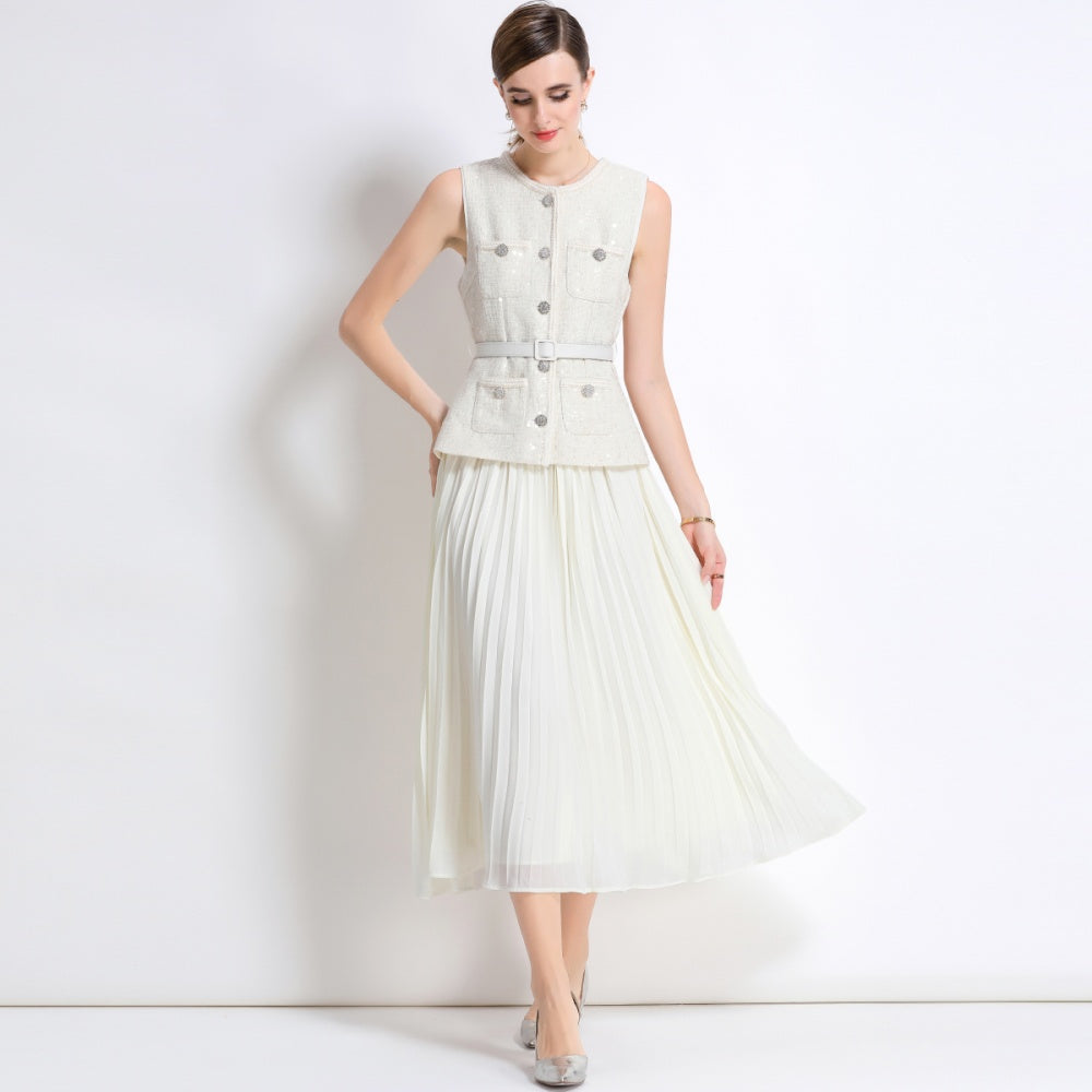 CM-DY052457 Women Elegant European Style Round Neck Sleeveless Single-Breasted Pleated Long Dress - Apricot