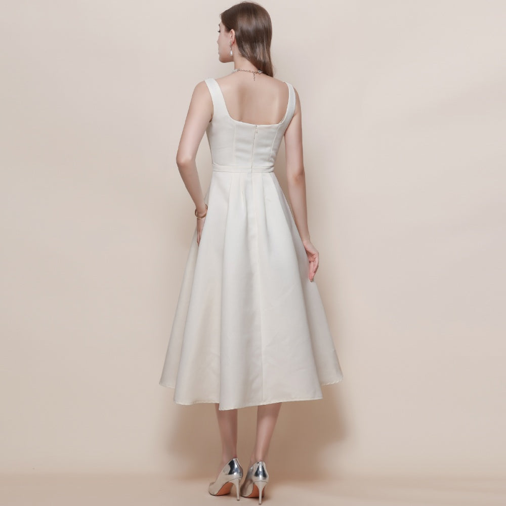 CM-DY058101 Women Elegant European Style Square Collar Sleeveless Pinched Waist Mid-Length Dress - Apricot