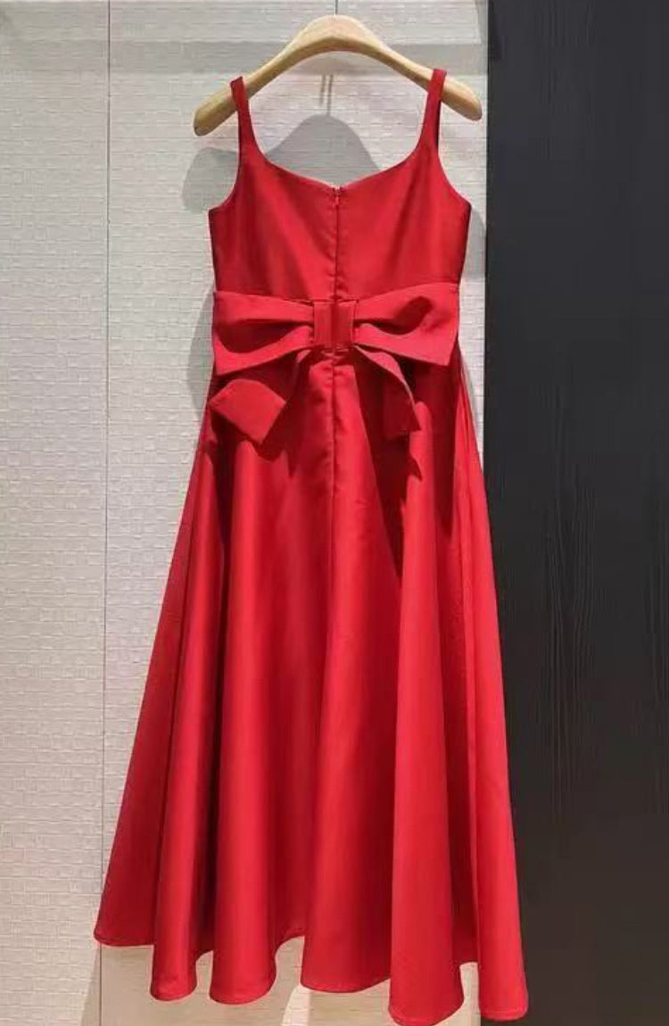 CM-DY061758 Women Elegant European Style Square Neck Sleeveless Pinched Waist Slim Dress - Red