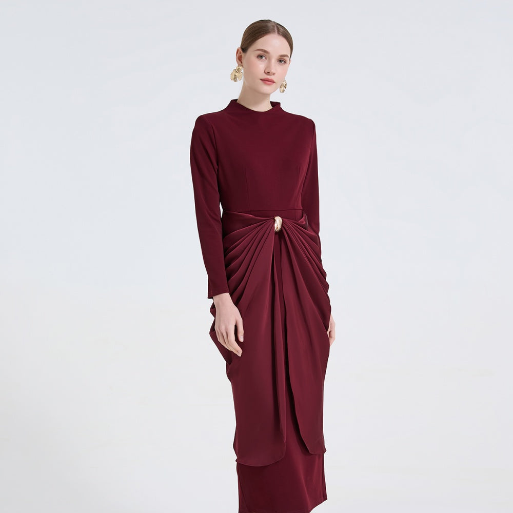 CM-DY062600 Women Elegant European Style Round Neck Long Sleeve Slim Metal Buckles Decor Midi Dress (Available in 2 colors)