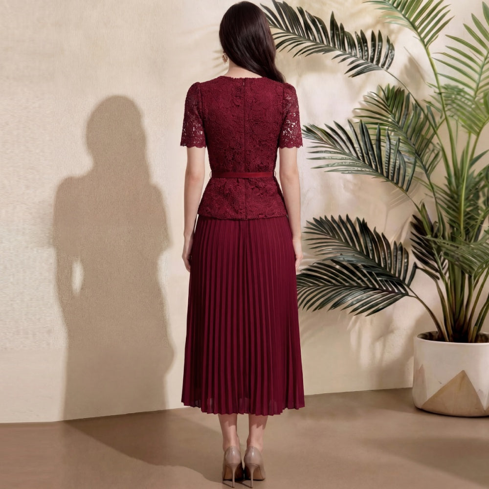 CM-DY071909 Women Elegant European Style Rhinestones Decor Round Neck Short Sleeve Pleated Midi Dress - Dark Red
