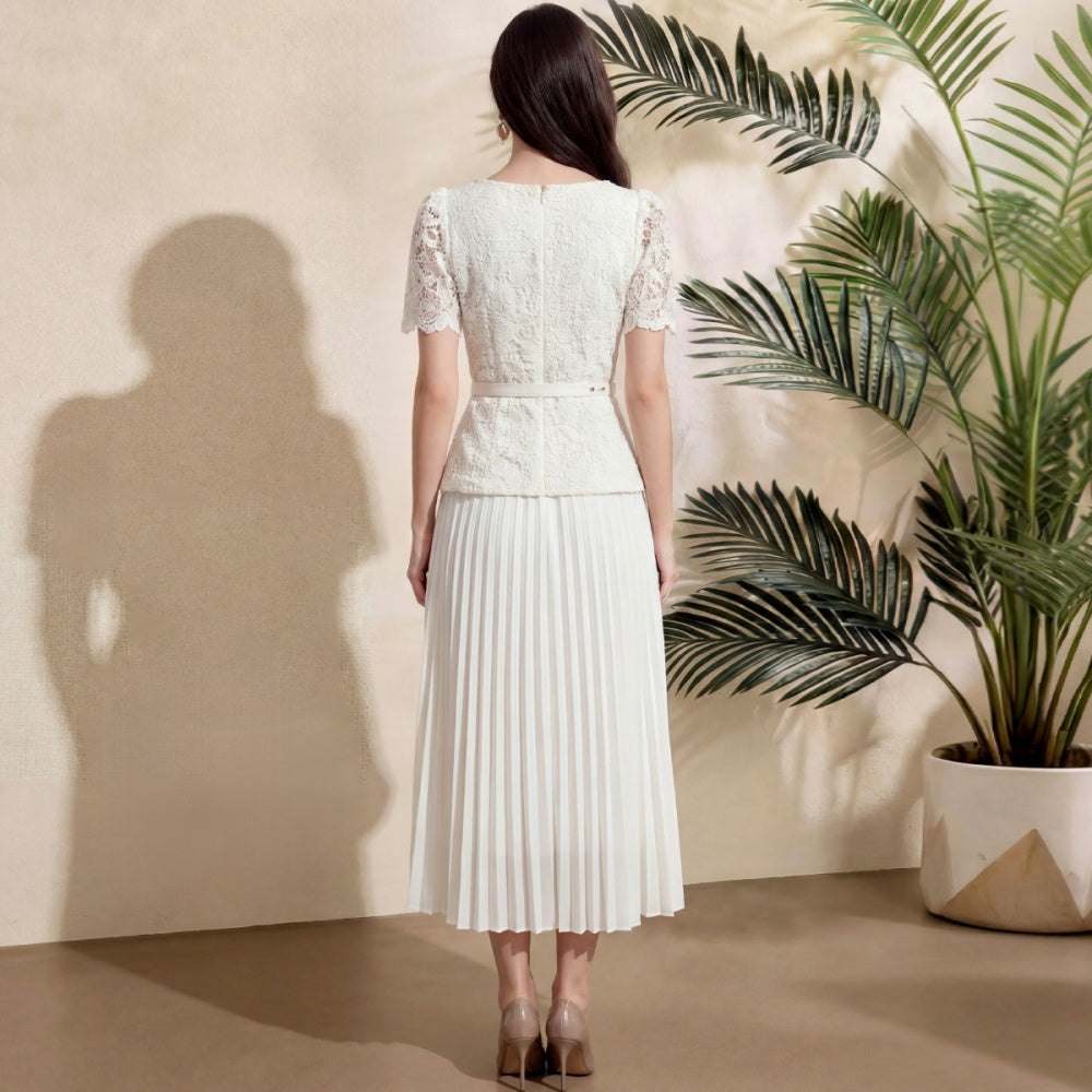 CM-DY071911 Women Elegant European Style Rhinestones Decor Round Neck Short Sleeve Pleated Midi Dress - Apricot