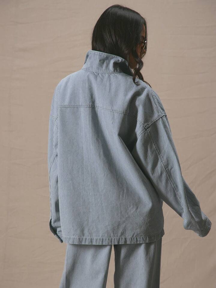 CM-CS395311 Women Casual SeouL Style Collar Neckline Long Sleeve Oversized Pinstripe Front Pockets Denim Jacket