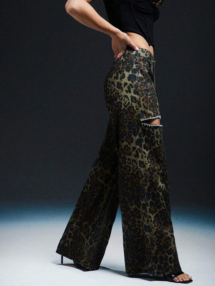 CM-BS154439 Women Casual Seoul Style Leopard Print Rhinestone Cut Out Wide Leg Jeans