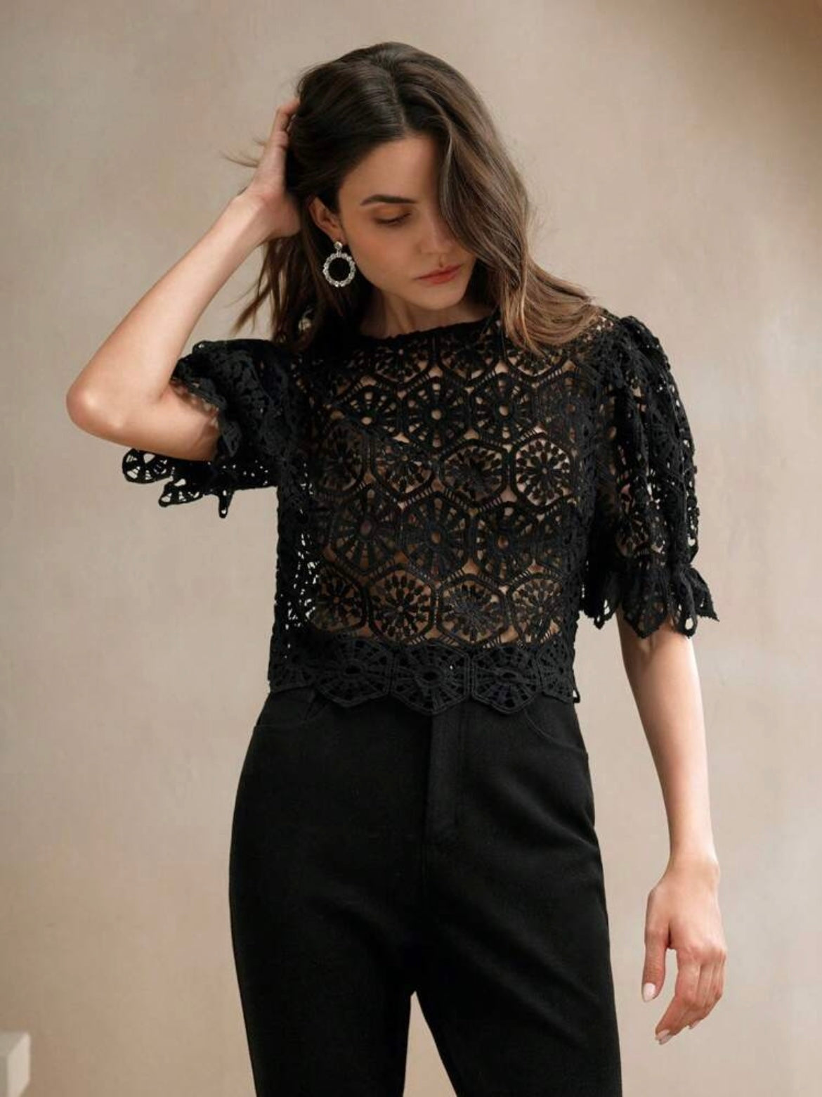 CM-TS046972 Women Elegant Seoul Style Lace Gathered Waist Lantern Sleeve Top - Black
