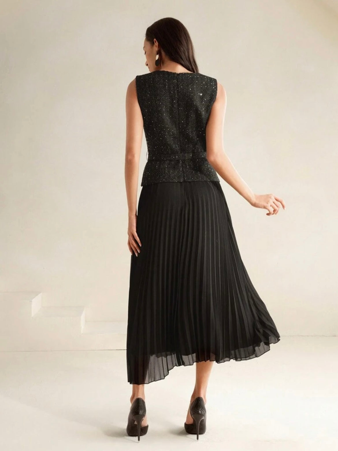CM-DS544443 Women Elegant Seoul Style Contrast Chiffon Pleated Sleeveless Long Dress - Black