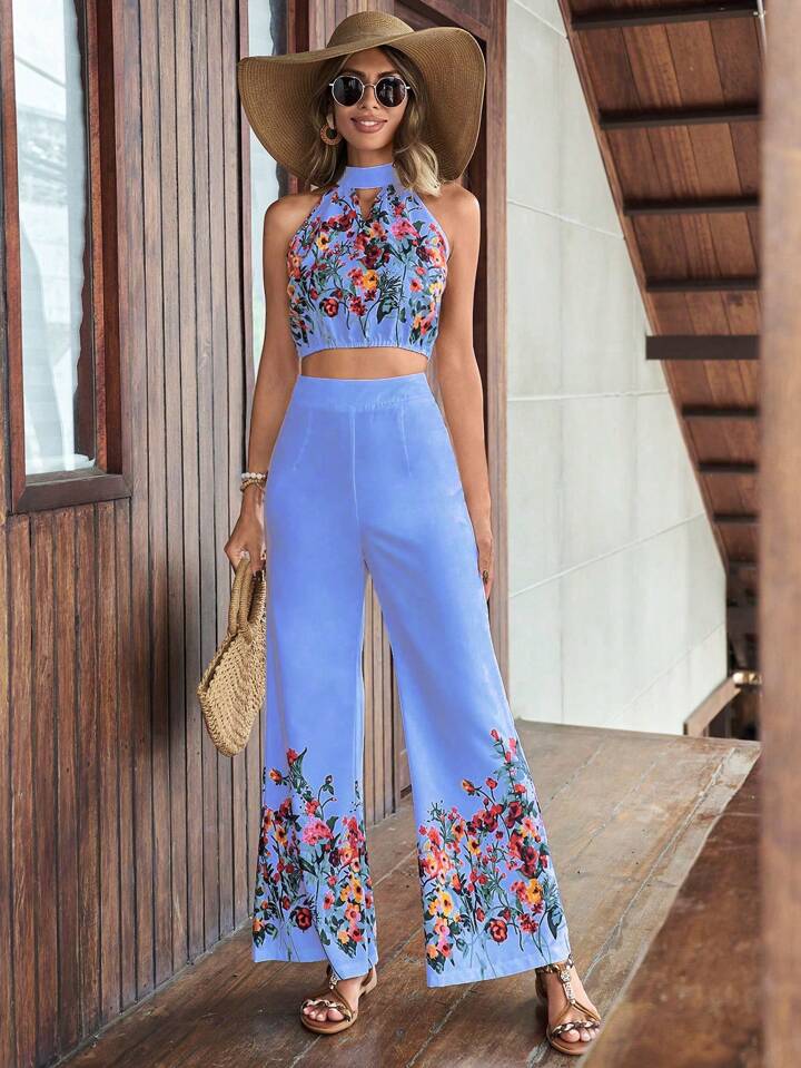 CM-SS220404 Women Trendy Bohemian Style Floral Printed Halter Neck Sleeveless Top With Pants - Set