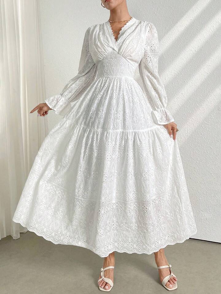 CM-DS832090 Women Trendy Bohemian Style Solid Color V-Neck Hollow Out Embroidery Long Sleeve Dress