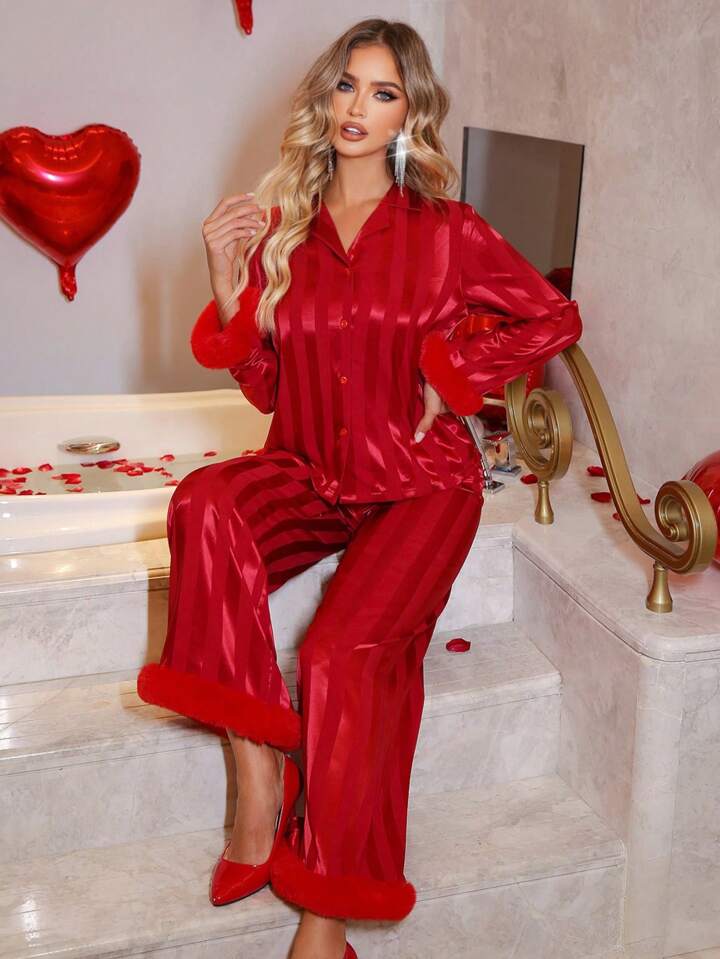 CM-LS845048 Women Trendy Seoul Style Feather Jacquard Stripe Pattern Satin Pajama Set - Burgundy