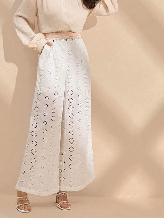 CM-BS353019 Women Trendy Bohemian Style Patchwork Drop Waist Wide Leg Long Pants - White