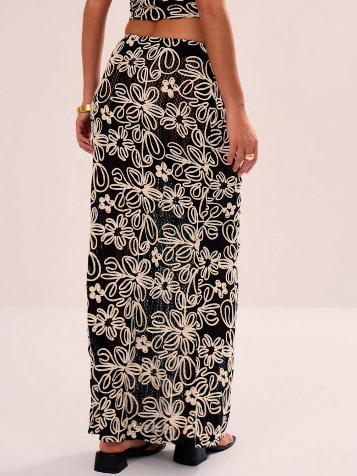 CM-BS466686 Women Trendy Bohemian Style Floral Over-All Print Satin Stretch Maxi Skirt - Black