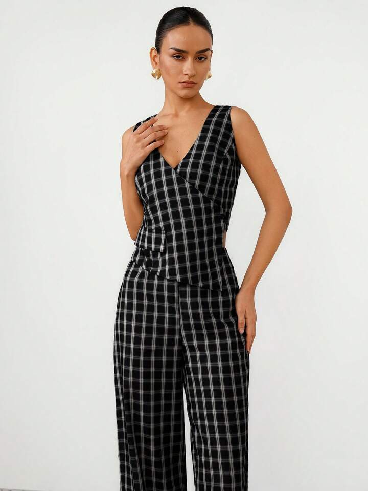 CM-SS492014 Women Elegant Seoul Style Plaid V-Neck Fake Pocket Waist Vest With Wide-Leg Trousers - Set