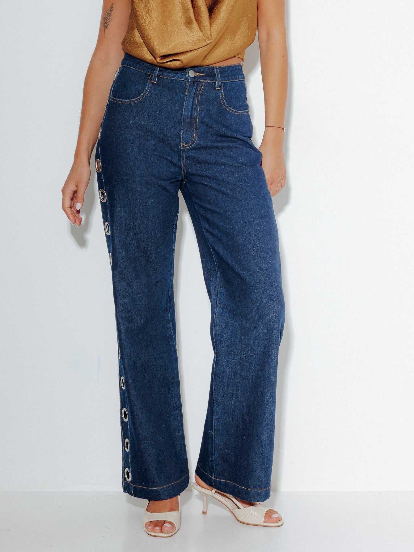 CM-BS877412 Women Casual Seoul Style Dark Wash Mid Waist Wide Leg Denim Jeans With Pockets And Buttons