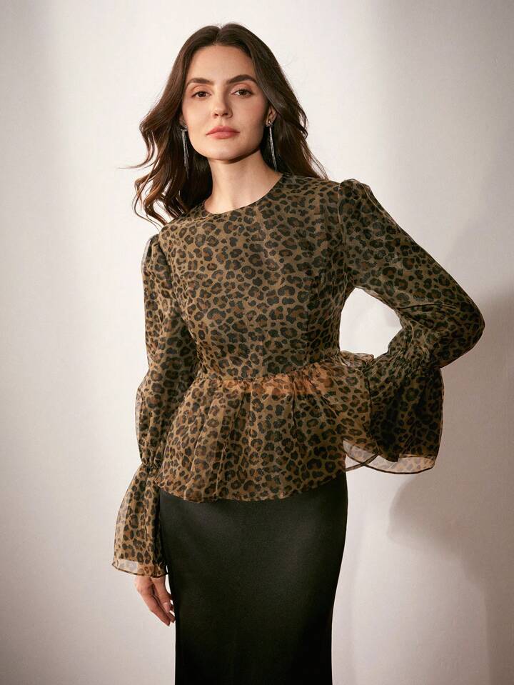 CM-TS024407 Women Elegant Seoul Style Round Neck Cinched Waist Leopard Print Chiffon Blouse