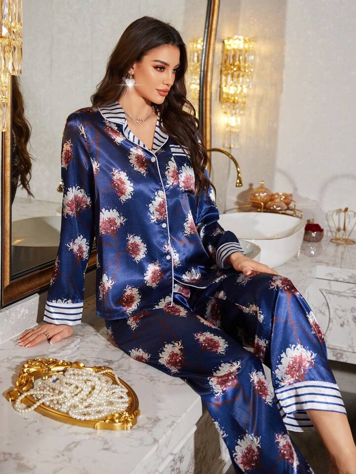 CM-LS474589 Women Trendy Seoul Style Floral Print Contrast Color Satin Lapel Pajamas Set