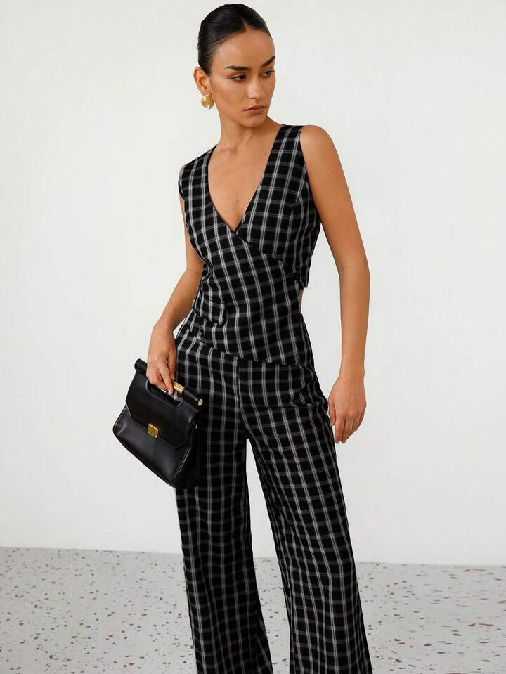 CM-SS492014 Women Elegant Seoul Style Plaid V-Neck Fake Pocket Waist Vest With Wide-Leg Trousers - Set