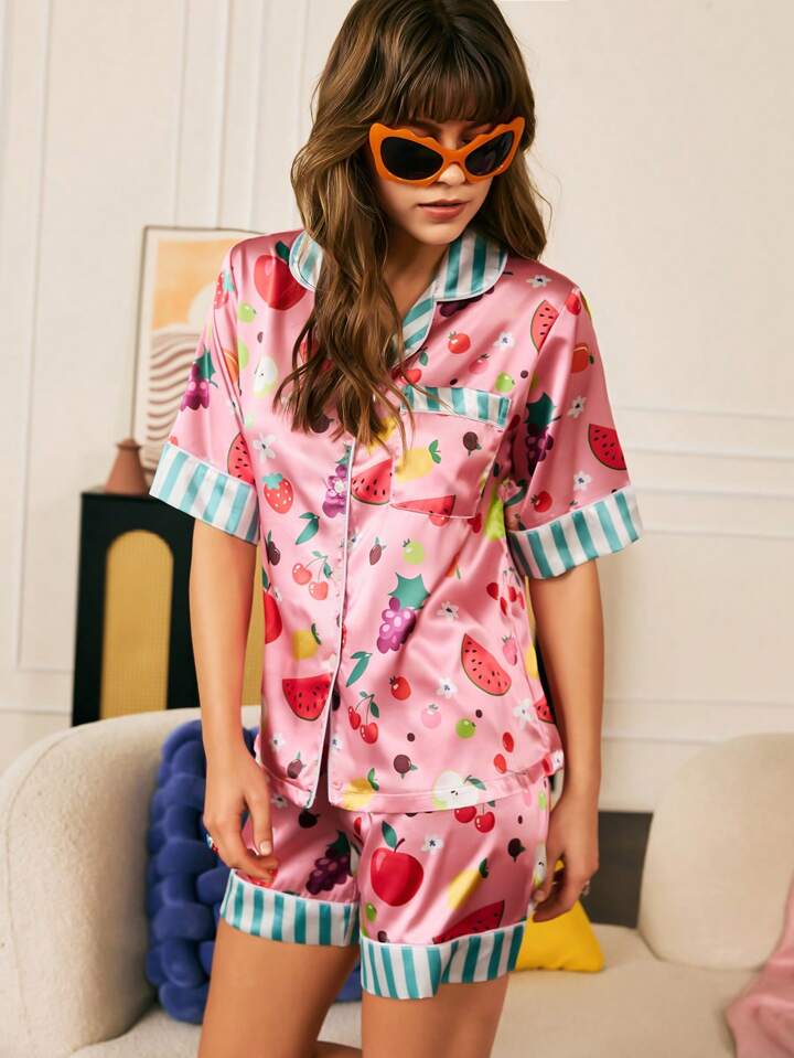 CM-LS588046 Women Trendy Seoul Style Lep Neckline Short Sleeve All-Over Print Pajama Set