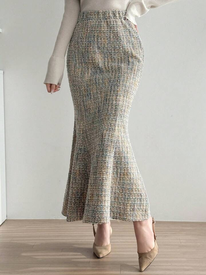 CM-BS197259 Women Elegant Seoul Style Plaid Patterned Mermaid Skirt