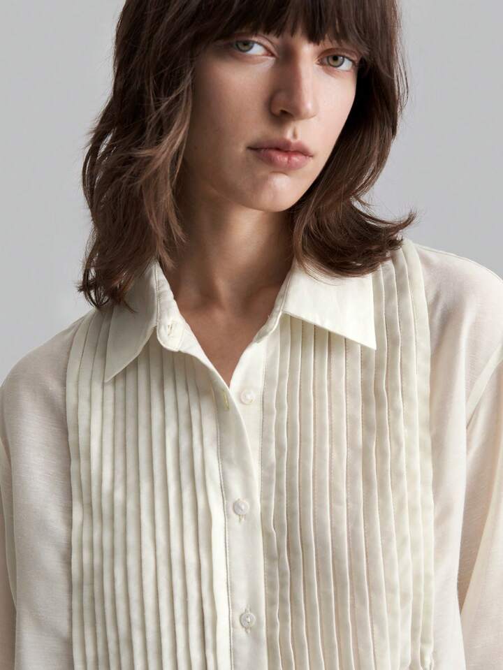 CM-TS444216 Women Casual Seoul Style Solid Pleated Detail Long Sleeve Blouse - White
