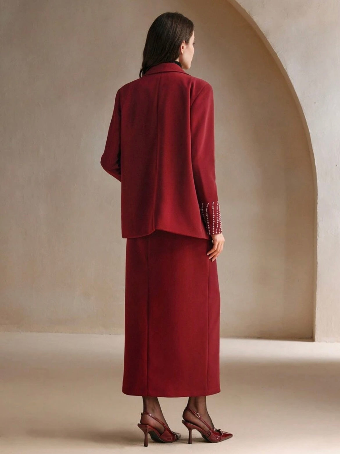 CM-SS977910 Women Elegant Seoul Style Lapel Neckline Colorblock Blazer Jacket With Slit Skirt - Set