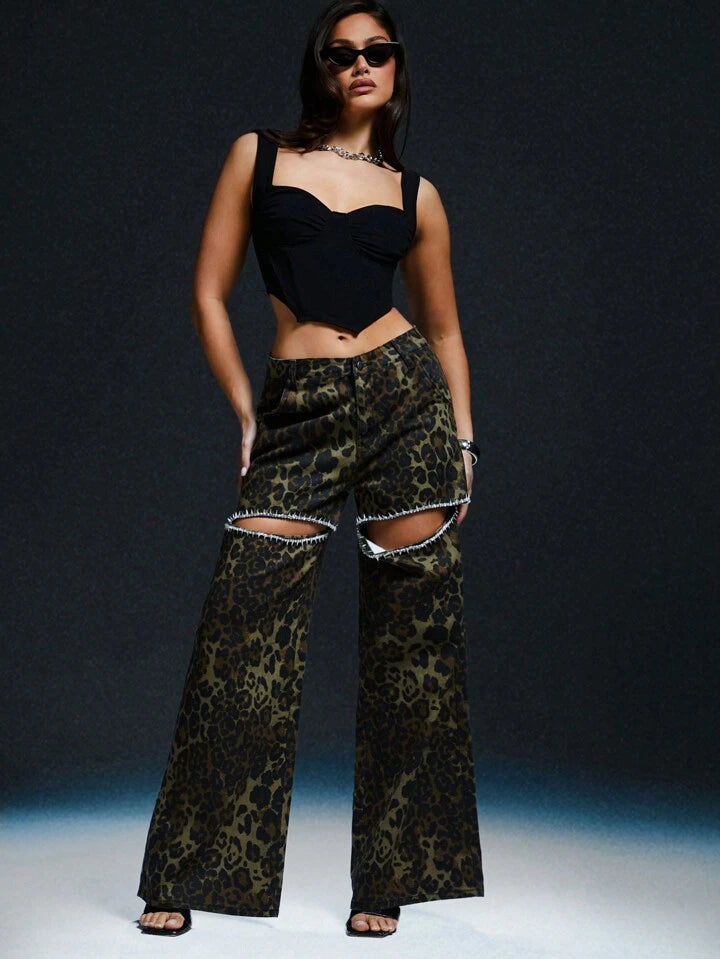 CM-BS154439 Women Casual Seoul Style Leopard Print Rhinestone Cut Out Wide Leg Jeans