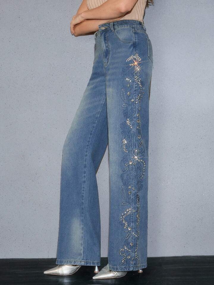 CM-BS854729 Women Elegant Seoul Style Mid Waist Embroidered Straight Leg Jeans - Blue