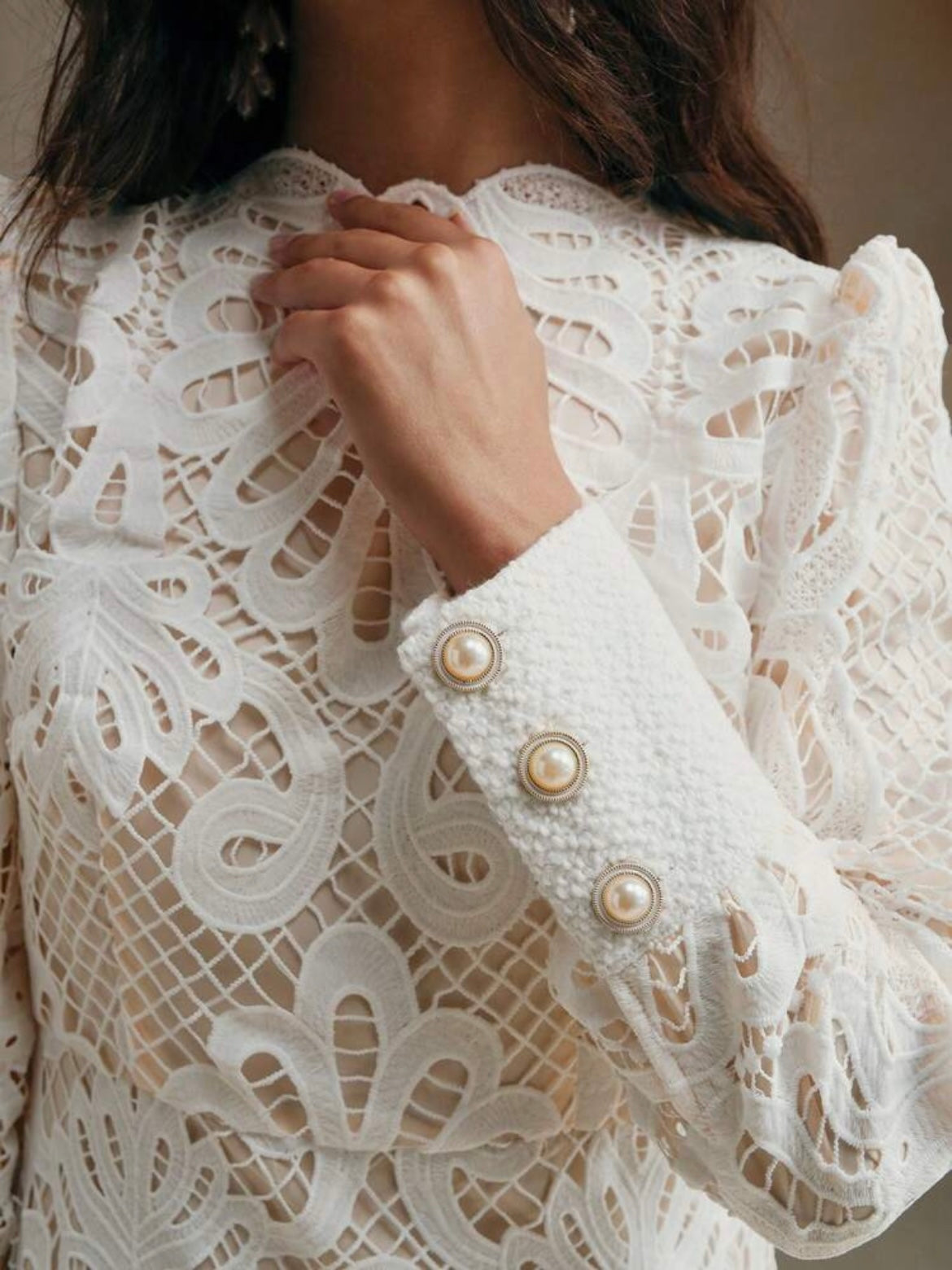 CM-DS483514 Women Elegant Seoul Style Stand Collar Long Sleeve Lace Patchwork Cheongsam Dress - White