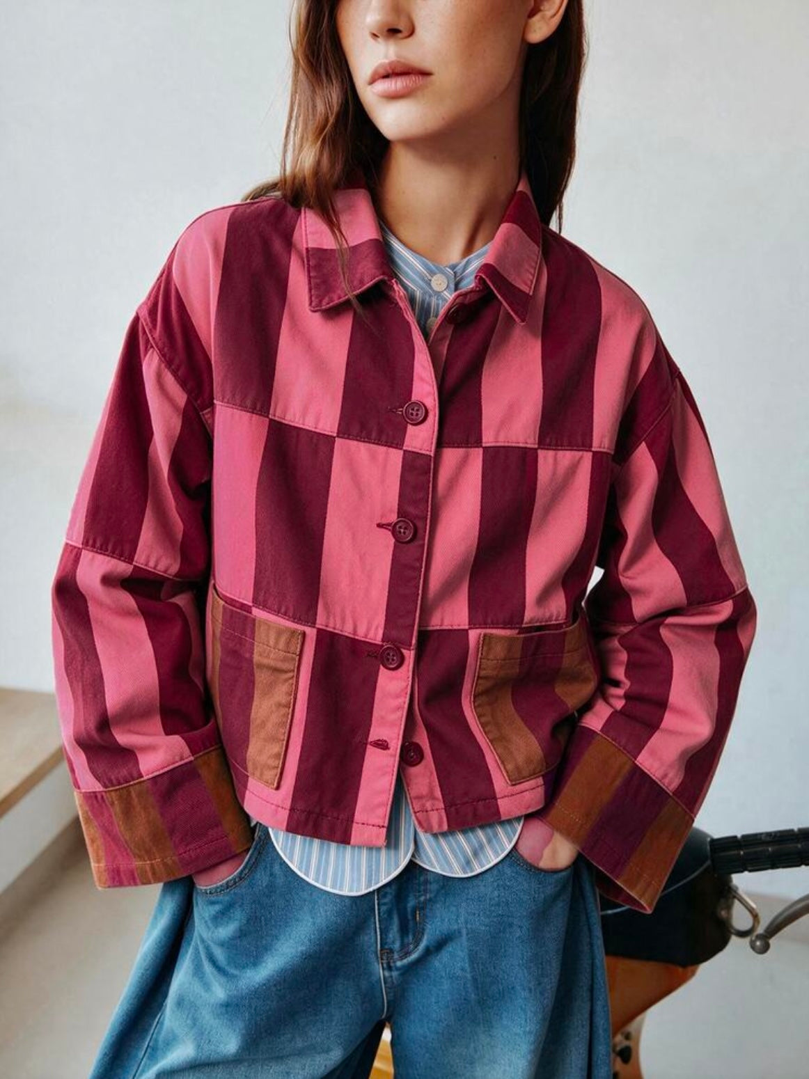 CM-CS518142 Women Elegant Seoul Style Collar Neckline Long Sleeve Striped Cropped Jacket