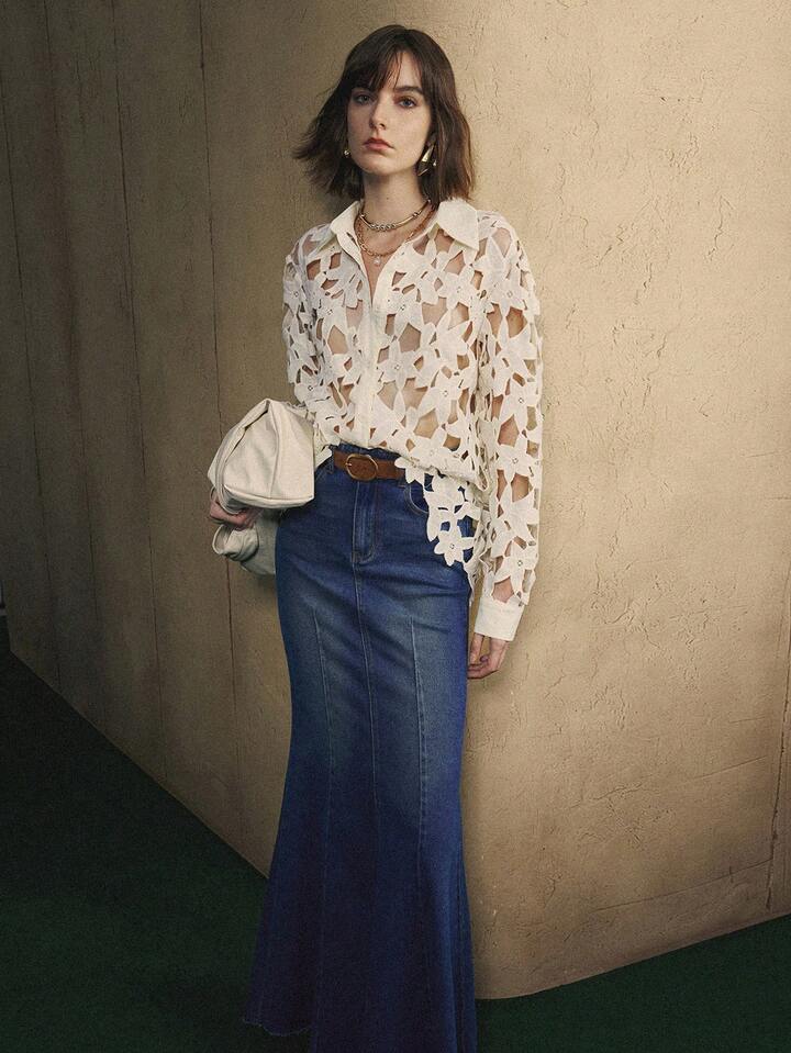 CM-TS750320 Women Elegant Seoul Style Floral Hollow Slightly Dropped Shoulder H-Shaped Patchwork Long-Sleeve Blouse