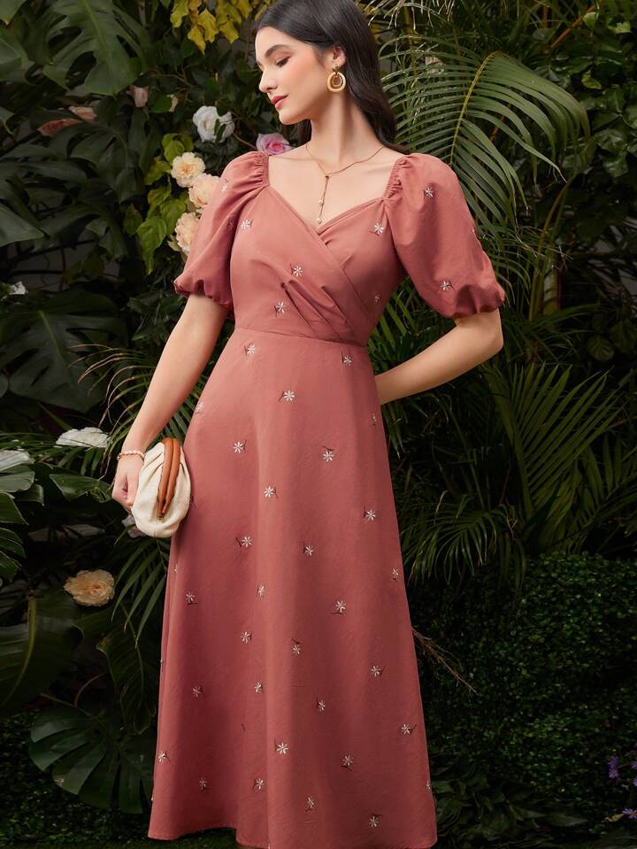 CM-DS590229 Women Casual Seoul Style Floral Embroidery Sweetheart Shaped Neckline Puff Sleeve Dress