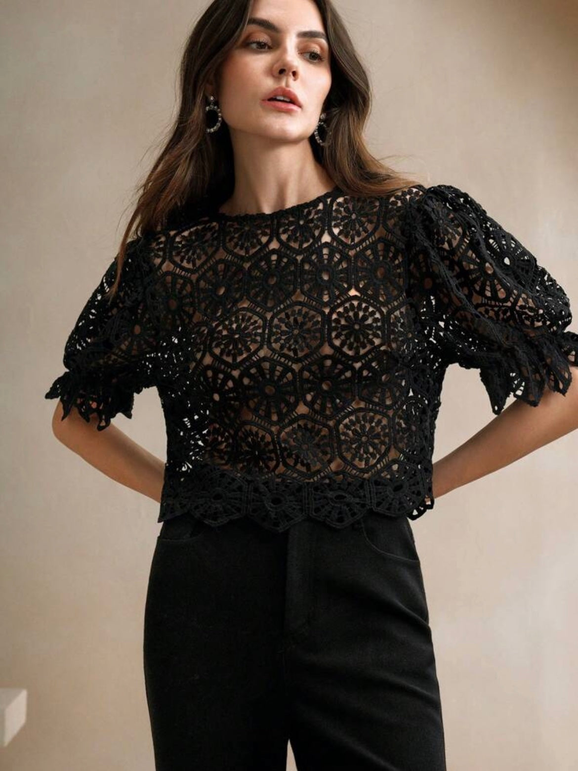 CM-TS046972 Women Elegant Seoul Style Lace Gathered Waist Lantern Sleeve Top - Black