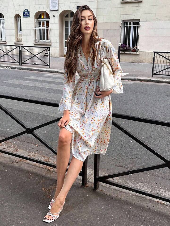 CM-DS933020 Women Casual Seoul Style V-Neck Ditsy Floral Long Sleeve Wrap Waist Dress