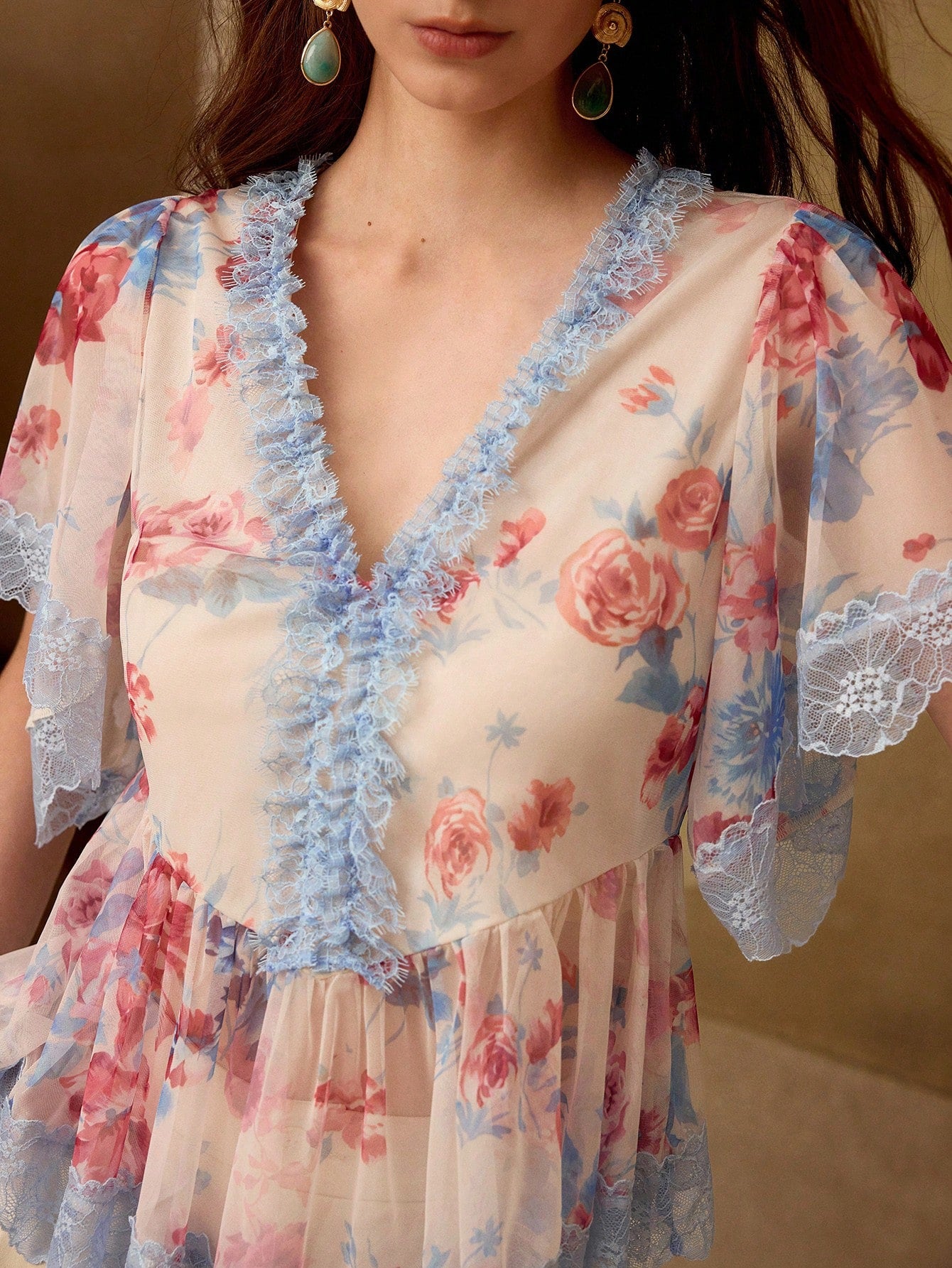 CM-TS903484 Women Elegant Seoul Style V-Neck Short Sleeve Mesh Printed Lace Patchwork Blouse - Pink